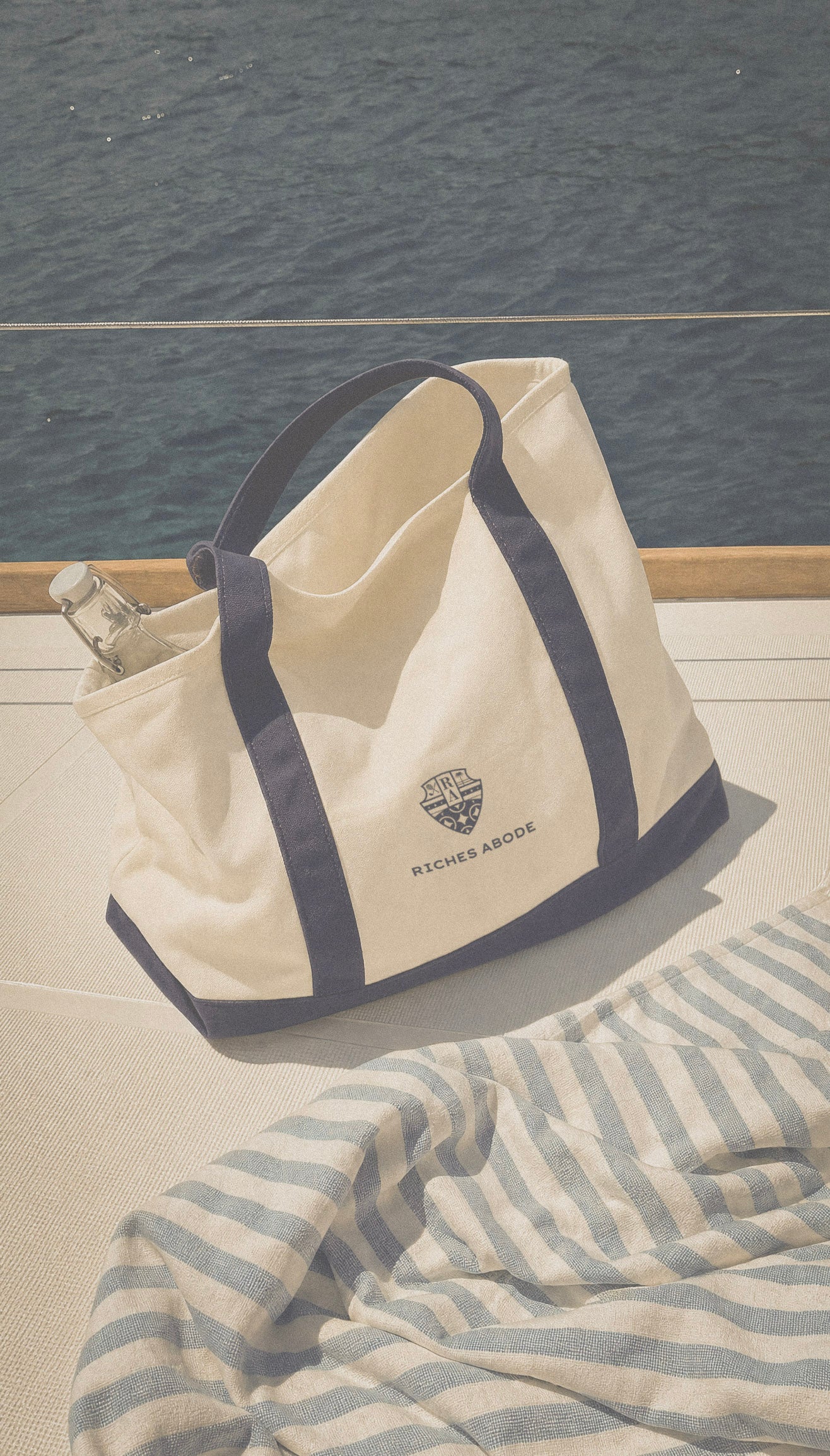 ANNA canvas tote on a yacht deck