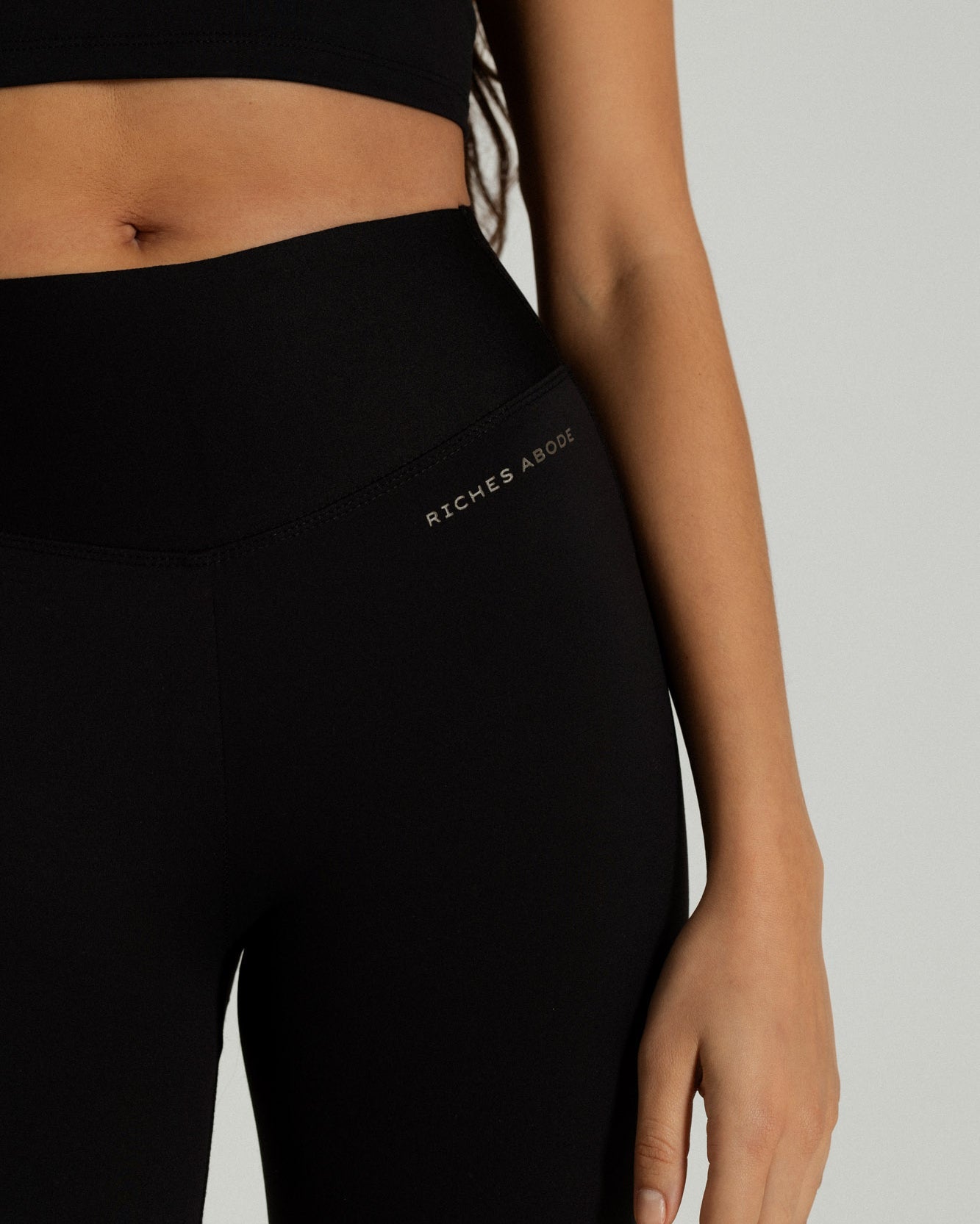 Composé Sculpt Leggings in black — Riches Abode